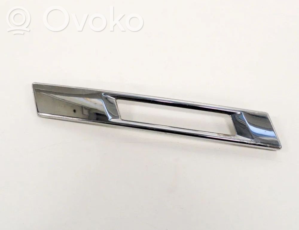 BMW 7 F01 F02 F03 F04 Inne części karoserii 