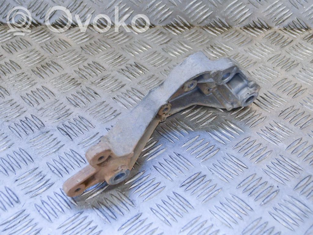 Opel Mokka Gearbox mounting bracket 