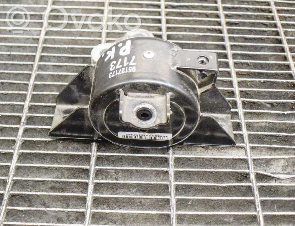 Opel Mokka Engine mount bracket 