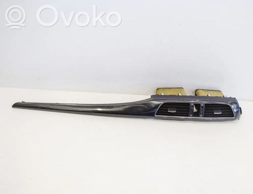 Mazda 6 Lango oro grotelės 