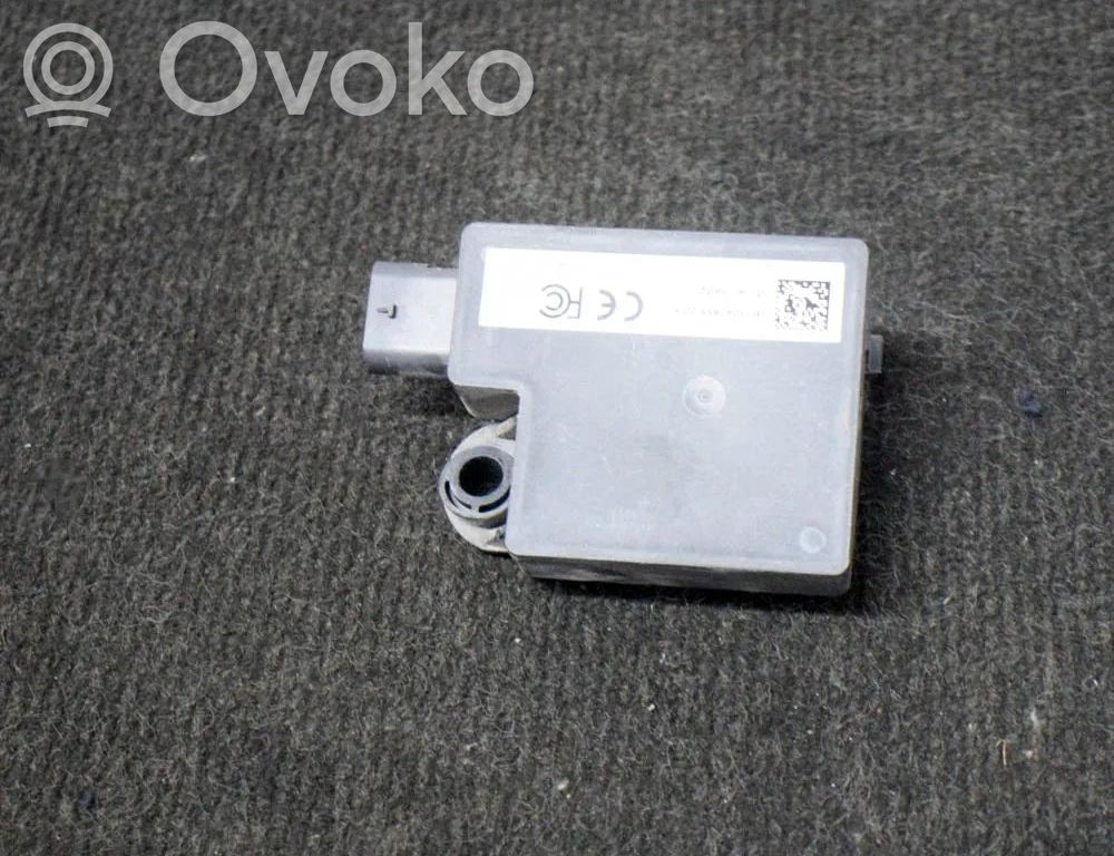 Tesla Model 3 Other devices 
