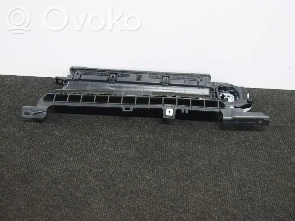 Lango oro grotelės   1095416,2080547X,1095415,2063098X,2080549X,2301092X,T0529620
