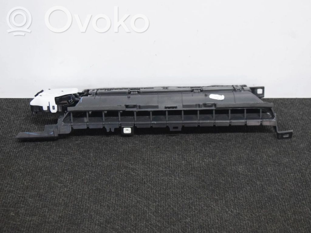 Tesla Model 3 Dysze / Kratki nawiewu deski rozdzielczej 