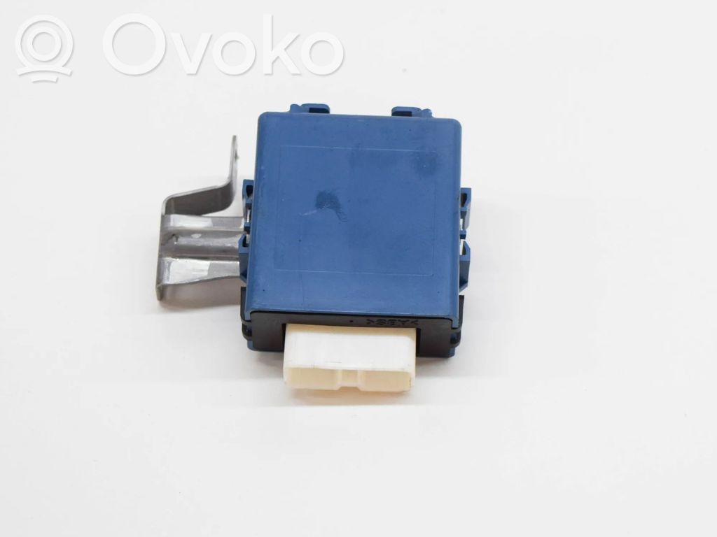 Lexus RX 450H Door central lock control unit/module 