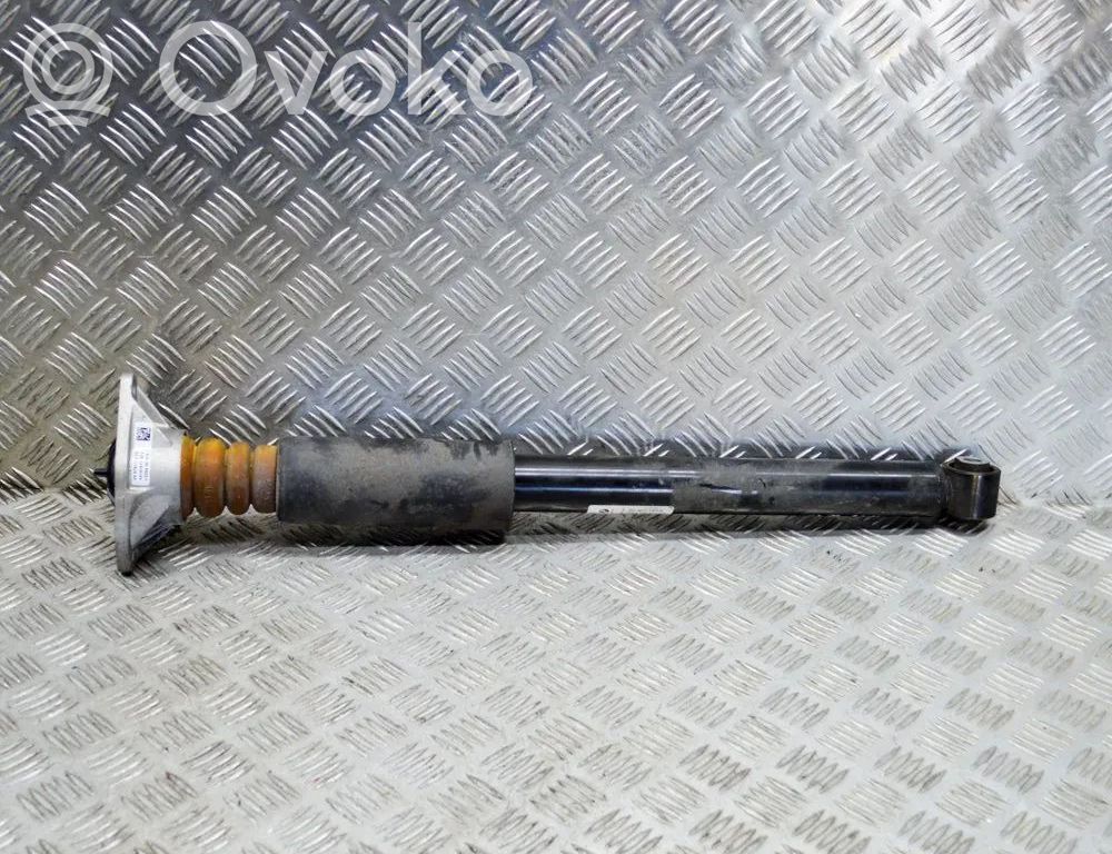 BMW 2 F46 Amortizor spate 