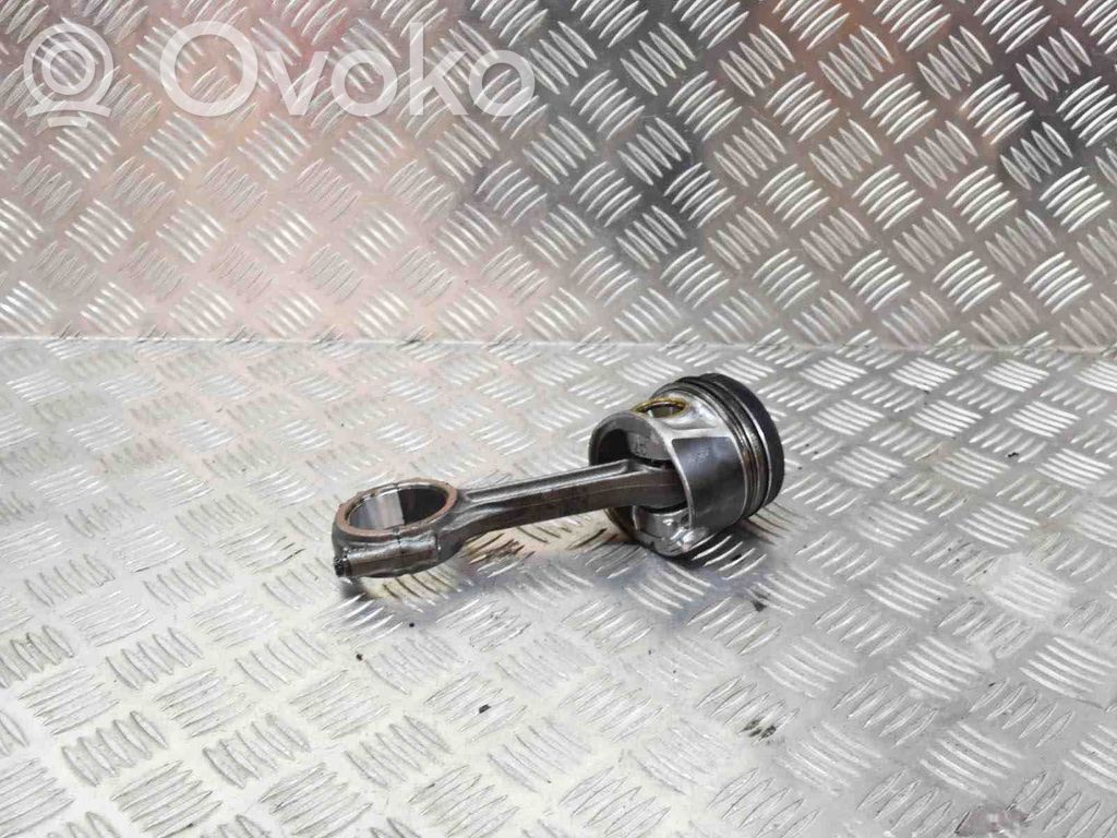 Audi Q5 SQ5 8R Piston 