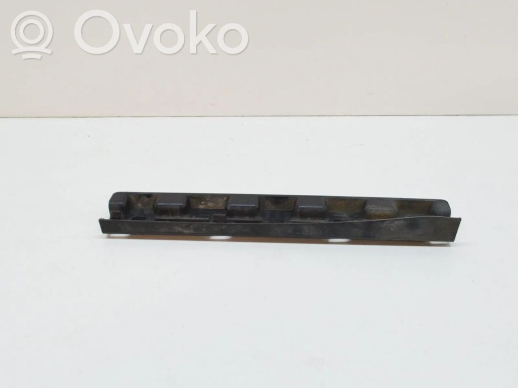 BMW 6 E63 E64 Slenksčio dalis 
