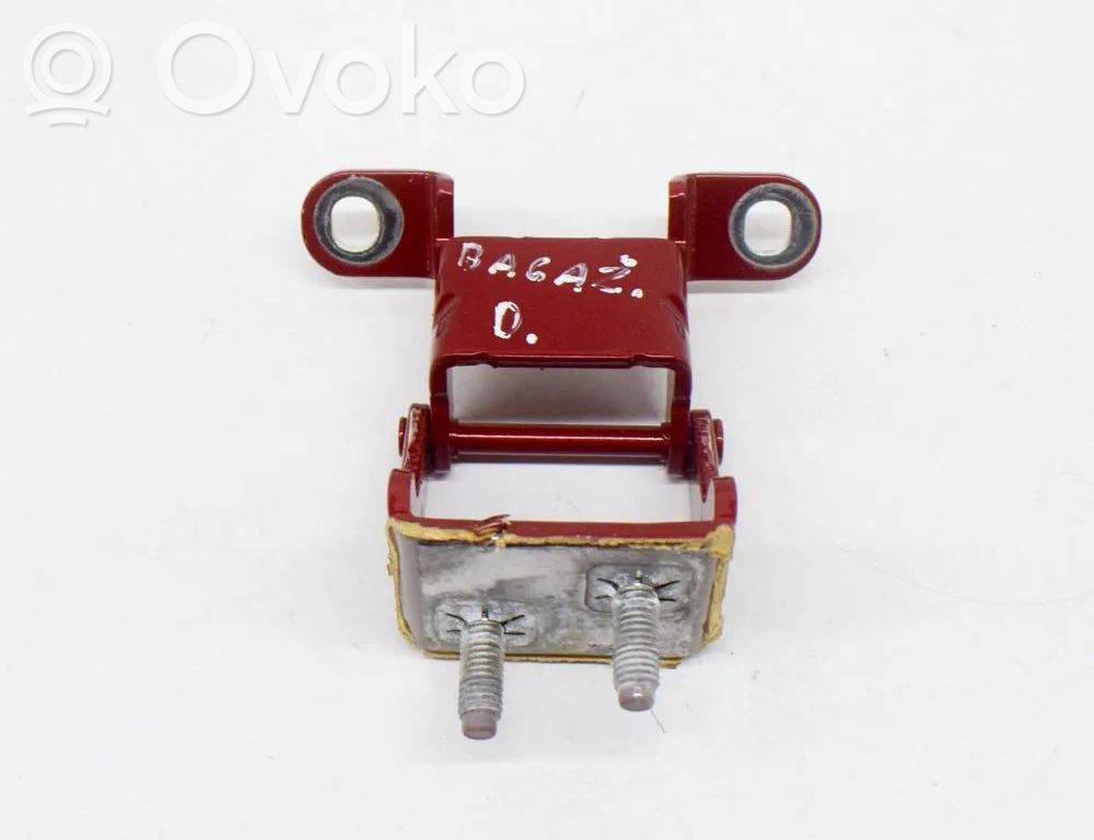 Volvo XC40 Tailgate/trunk/boot hinge 