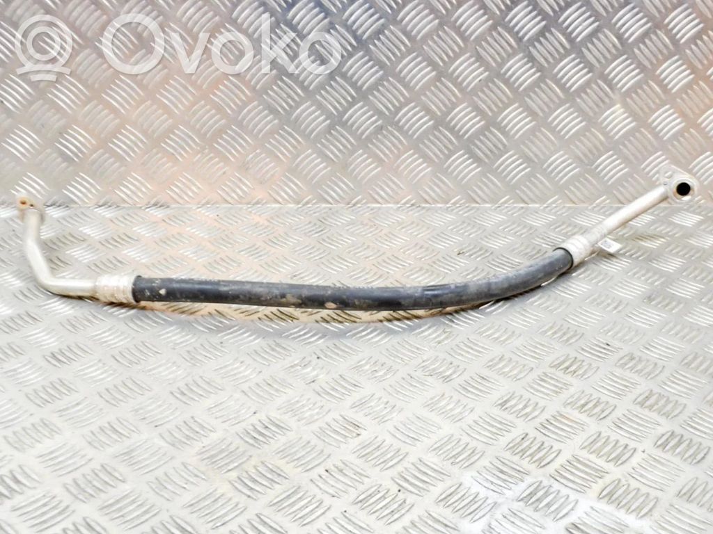 Audi A4 S4 B9 8W Wąż / Przewód klimatyzacji A/C 