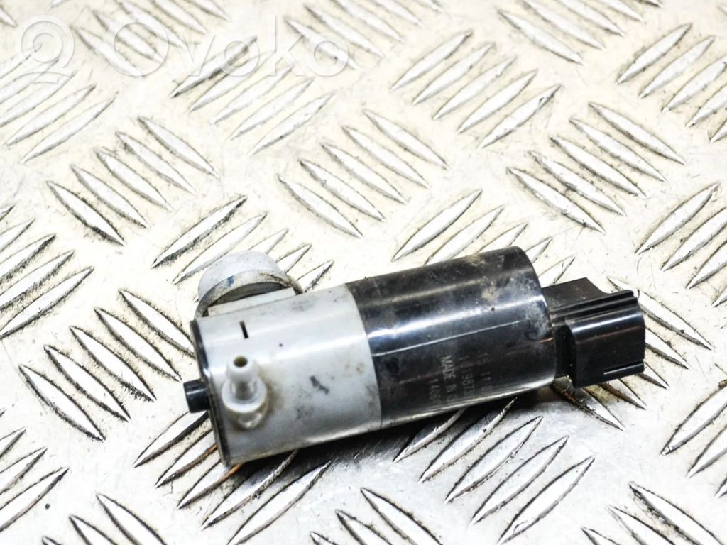 Jaguar F-Type Windscreen/windshield washer pump 