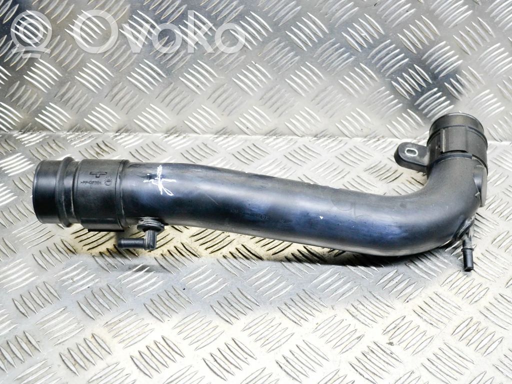 Ford Turneo Courier Välijäähdyttimen letku 