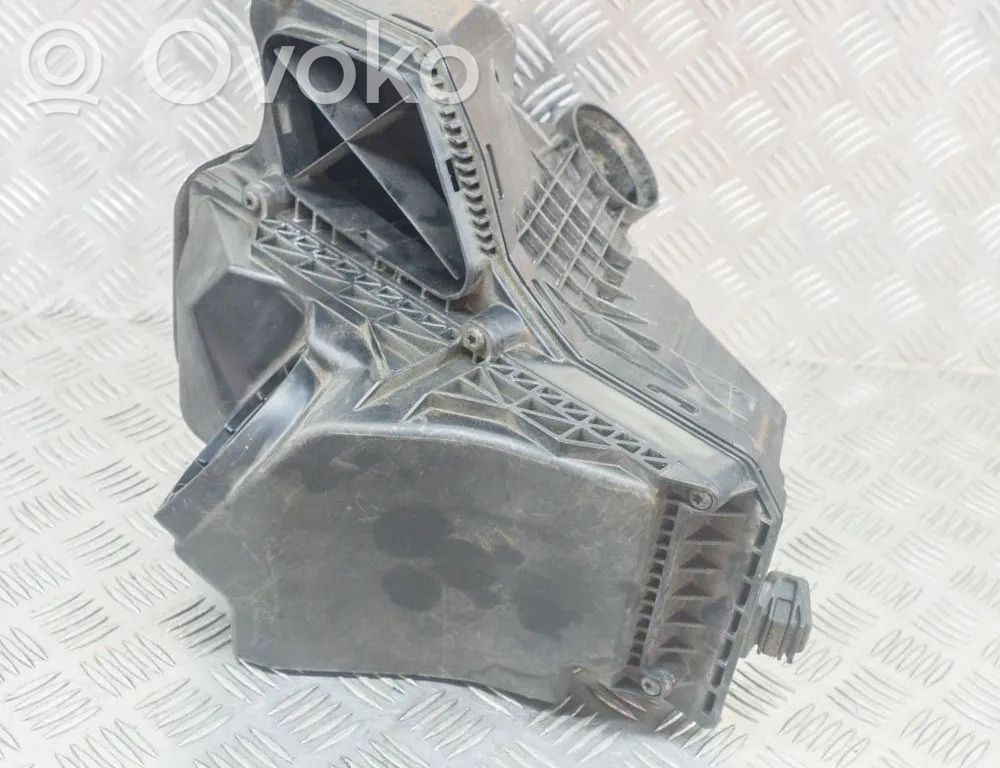 Audi A5 8T 8F Air filter box 