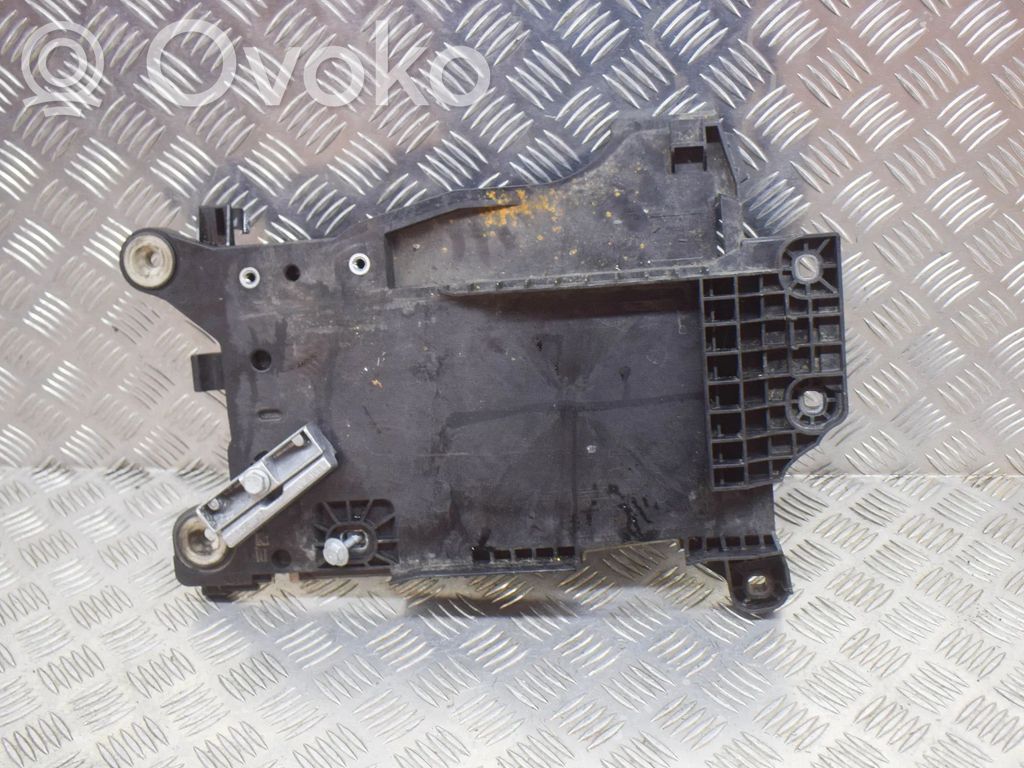 BMW X1 F48 F49 Support boîte de batterie
