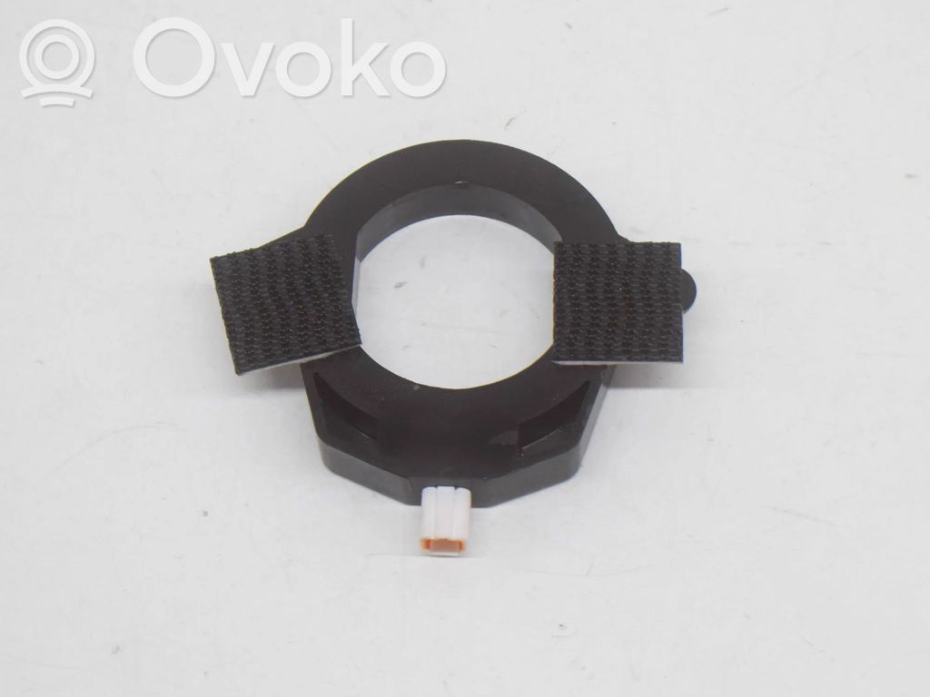Tesla Model S Keyless system antenna 