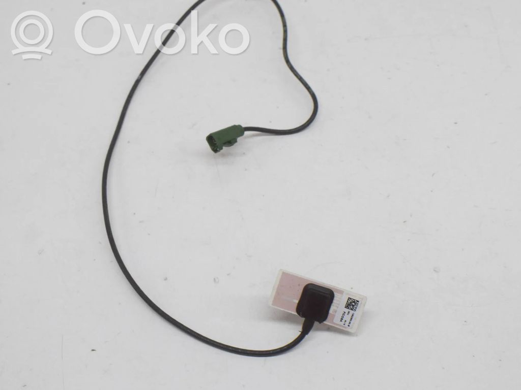 Tesla Model S GPS-pystyantenni 