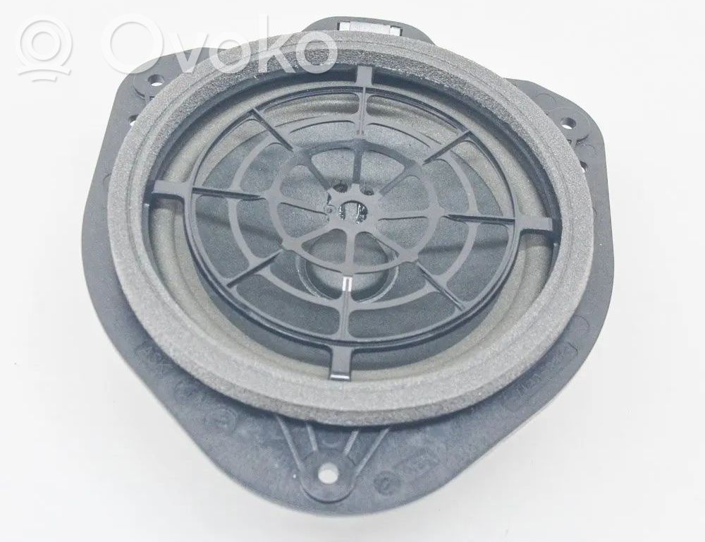 Audi A5 Altavoz de la puerta trasera 