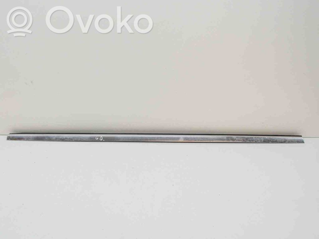 Mercedes-Benz A W176 Ornament geam ușă spate 
