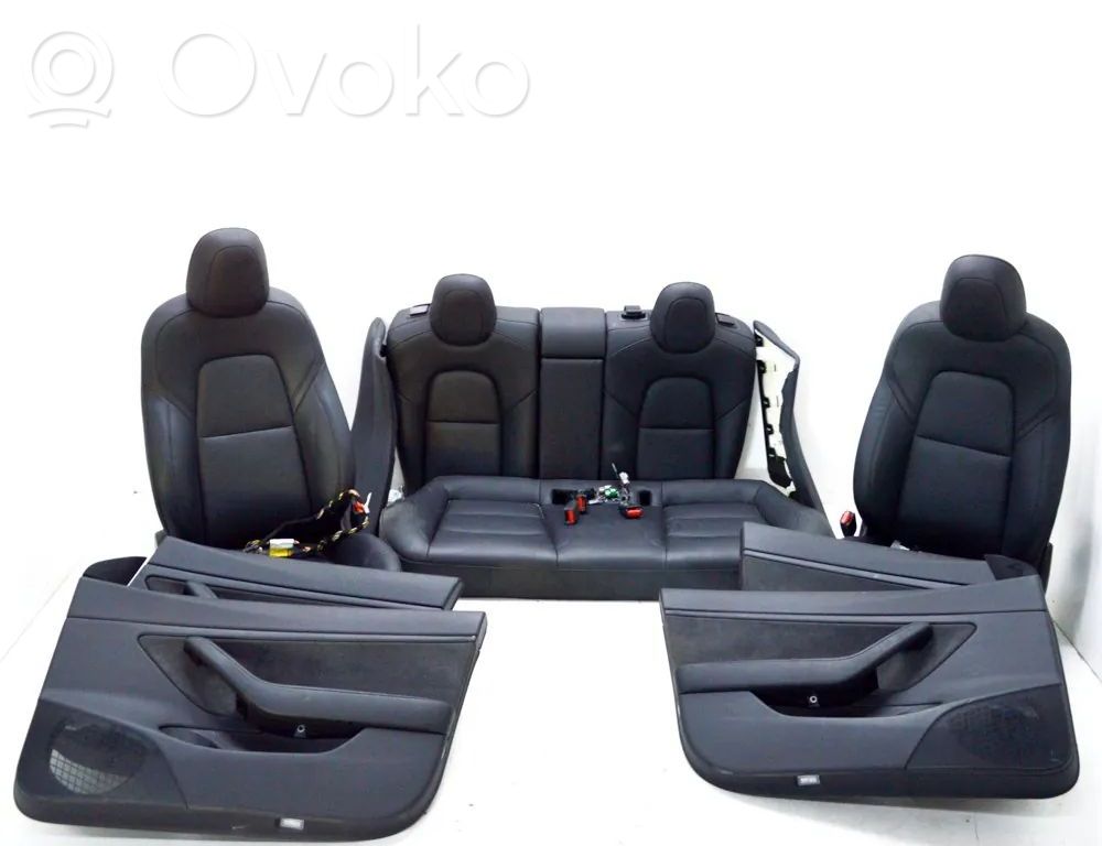 Tesla Model 3 Juego interior 