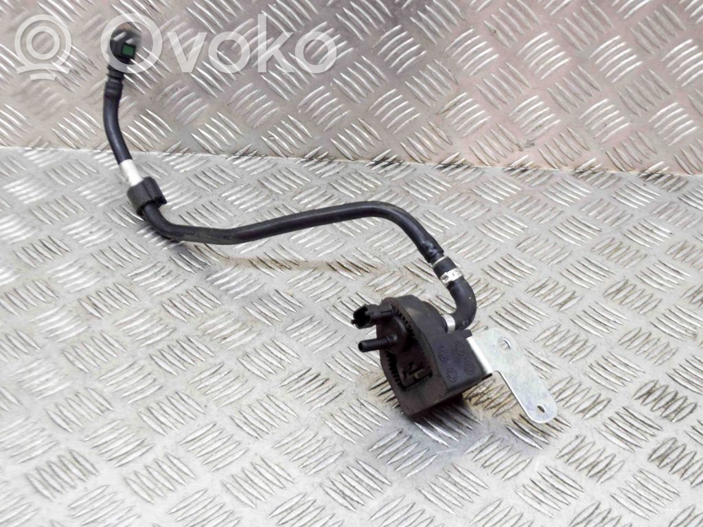 Maserati Quattroporte Conductă/furtun vacuum 