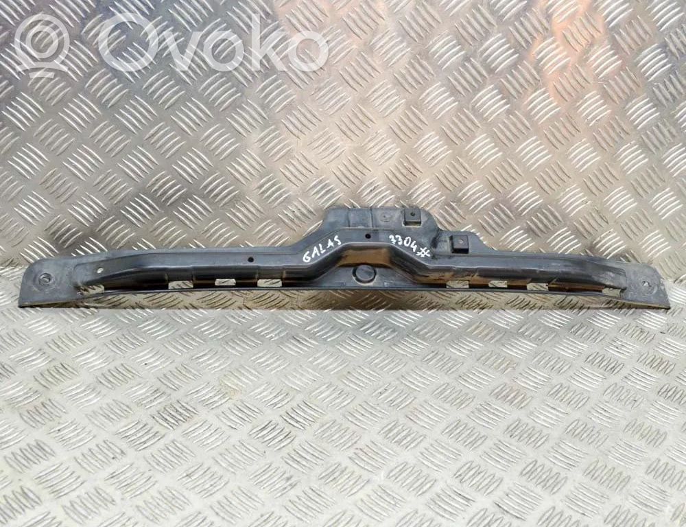 Ford Fiesta Takapuskurin kannake 