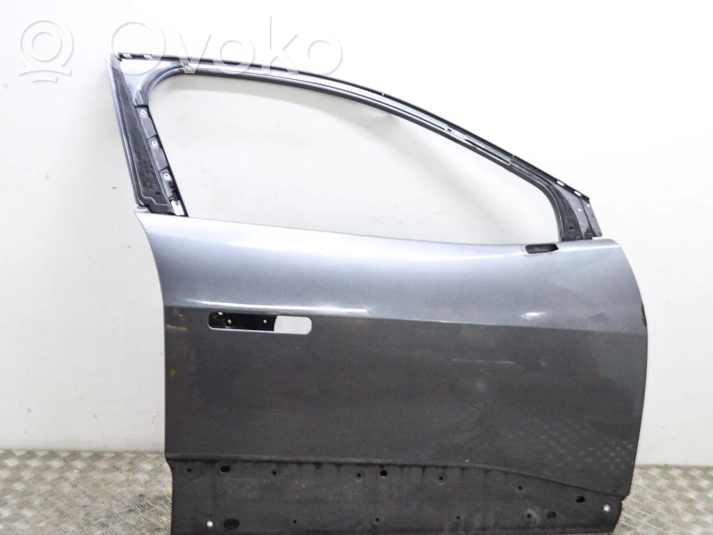 Puerta delantera   T4K1541