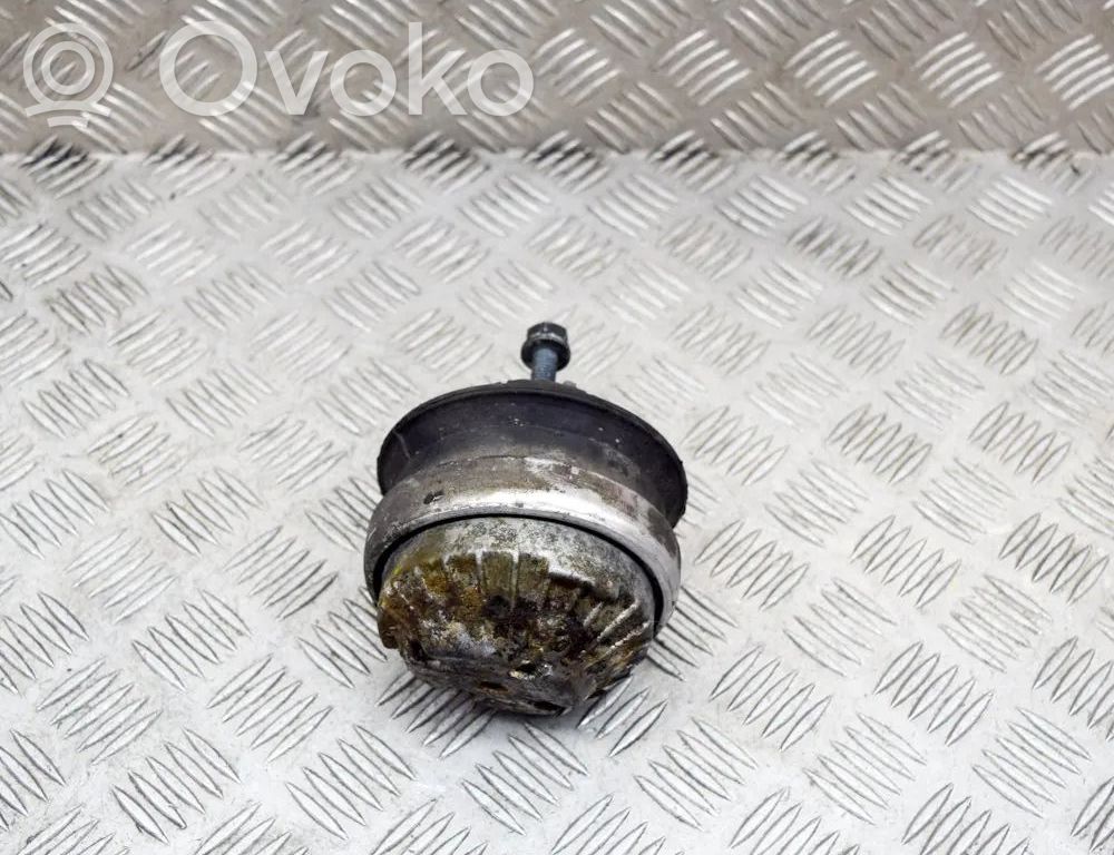 Wspornik / Mocowanie silnika   A2202401817