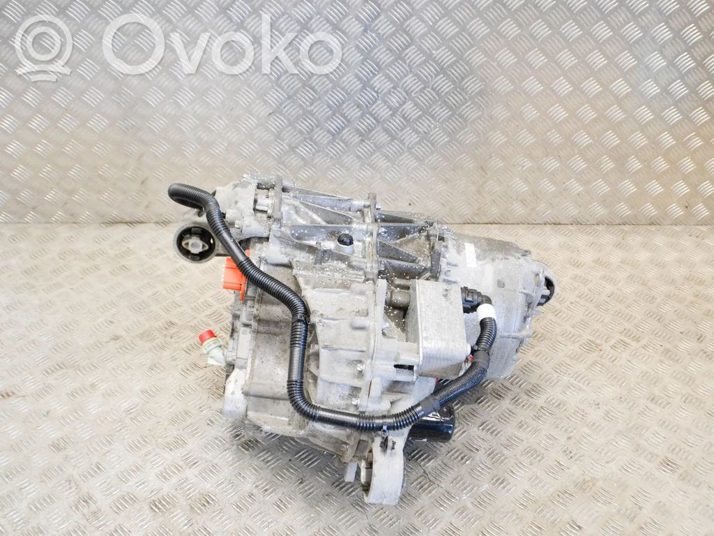 Tesla Model 3 Dzinējs 
