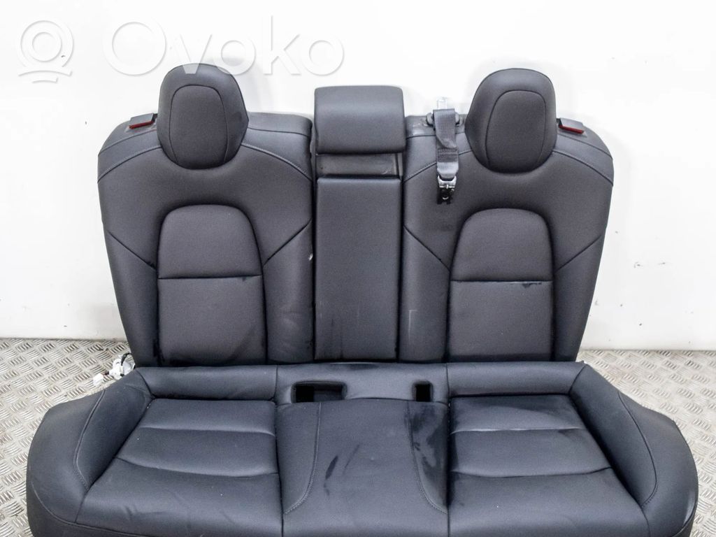 Tesla Model 3 Asiento trasero 
