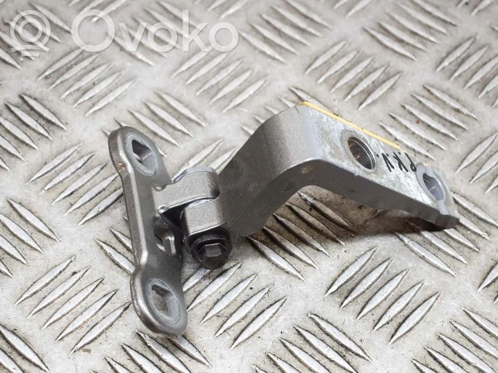 Volvo XC40 Front door upper hinge 