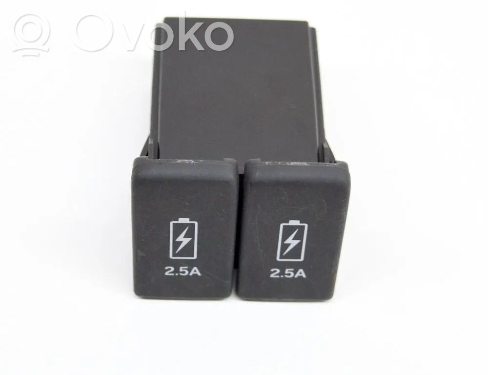 Honda CR-V Enchufe conector USB 