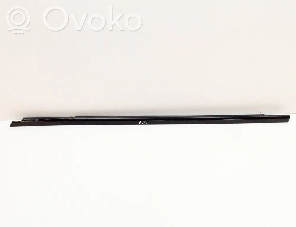 Listwa / Uszczelka szyby drzwi   A2537202701