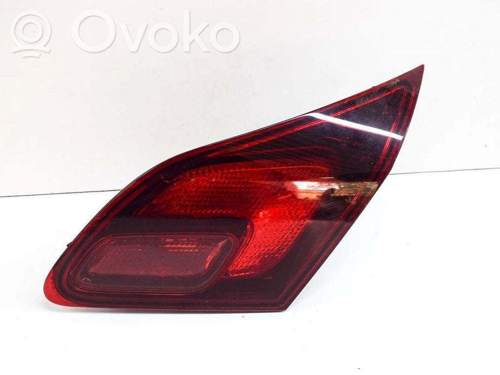 Opel Astra J Takaluukun takavalot 
