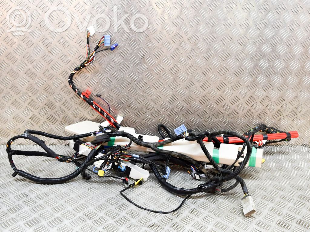 Otros cableados   406795402C