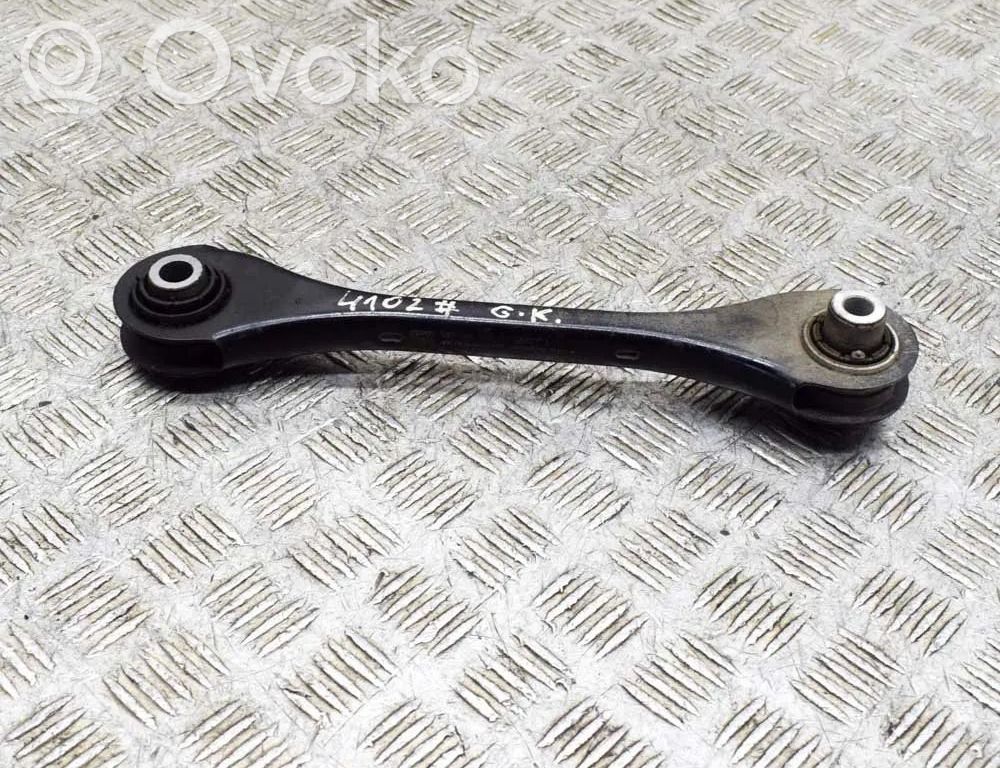 Volkswagen Golf VIII Plaukti un sviras 