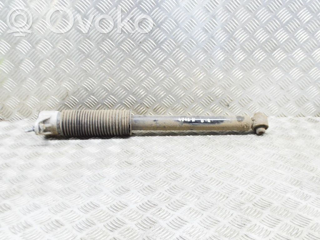 Takaiskunvaimennin   104446102E