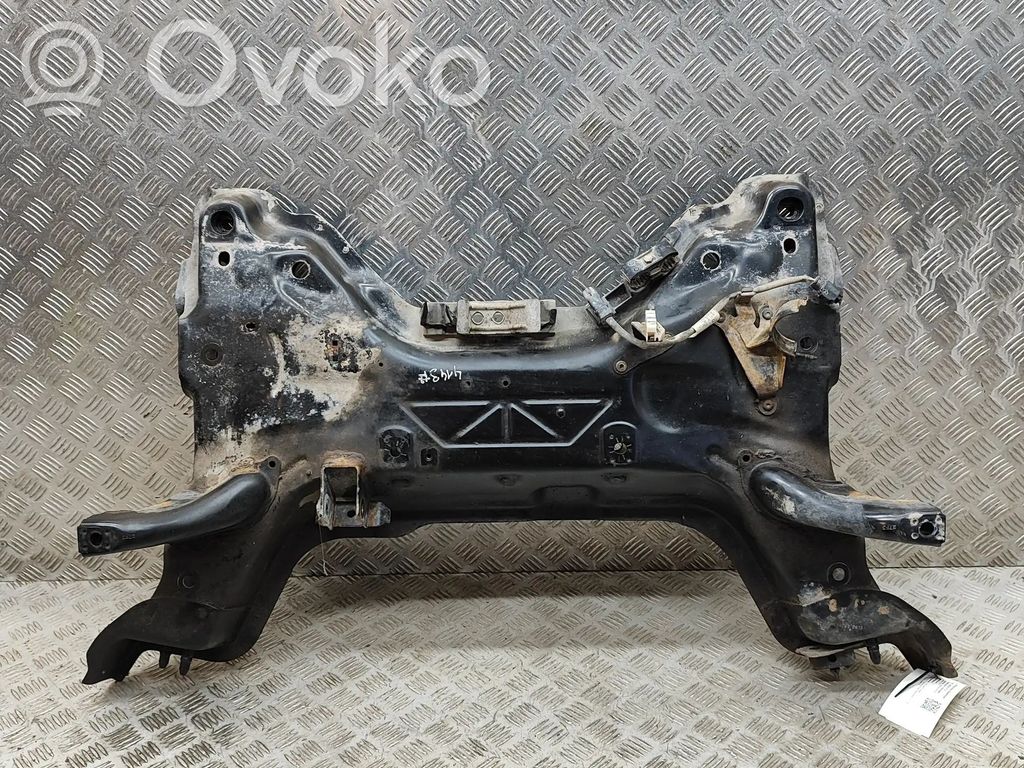 Peugeot 5008 Priekinis traversas 