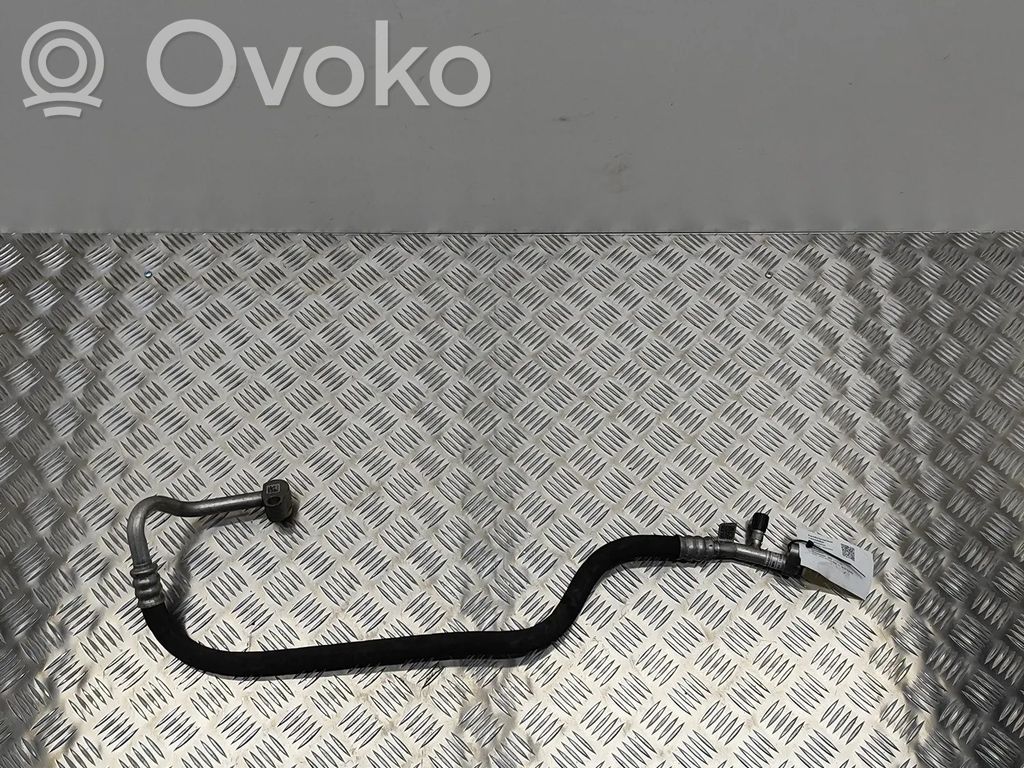 BMW 3 F30 F35 F31 Conductă/furtun aer condiționat (A/C) 