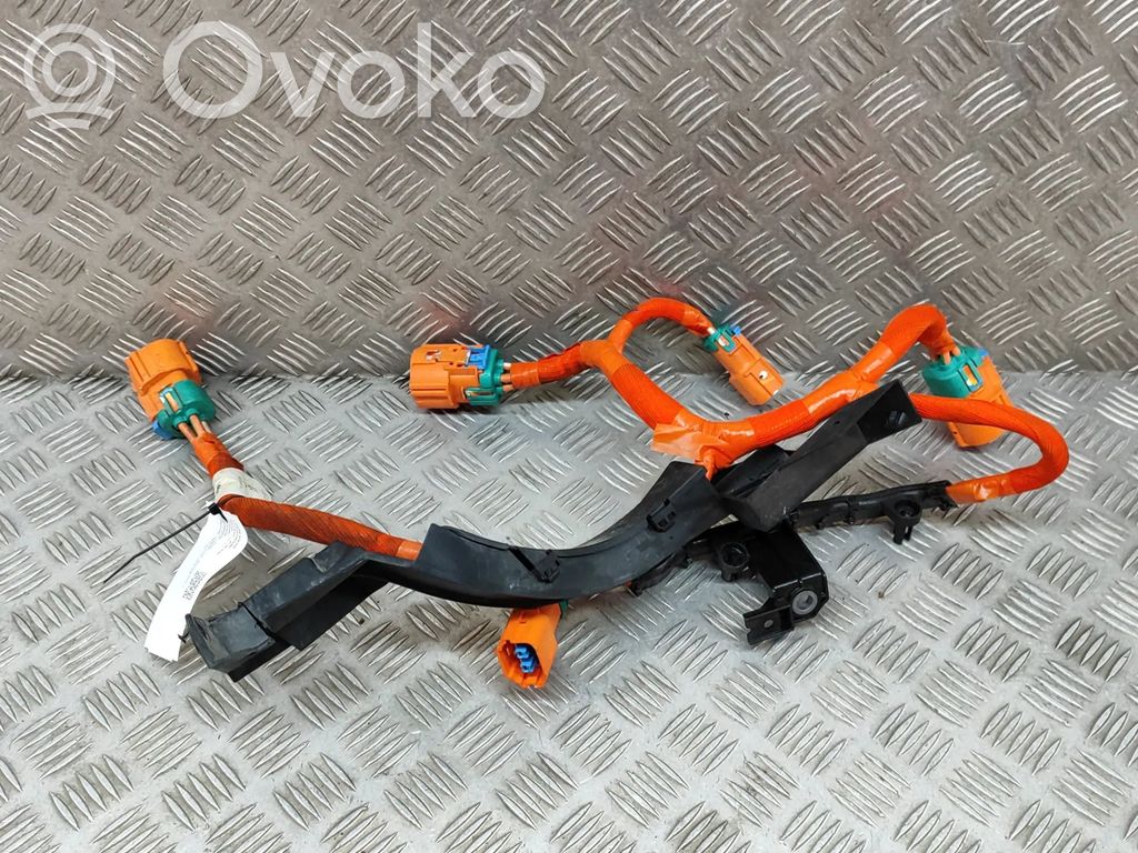 Otros cableados   LJ9814B323AE