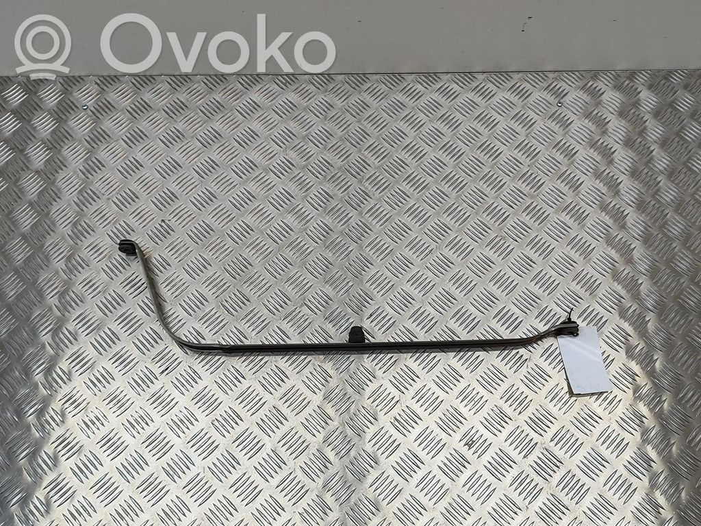 BMW 5 G30 G31 G38 Uchwyt / Mocowanie zbiornika paliwa 