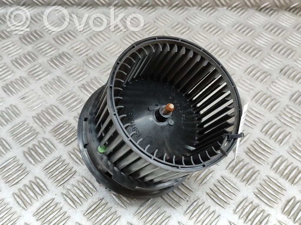 Nissan Juke II F16 Ventola riscaldamento/ventilatore abitacolo 