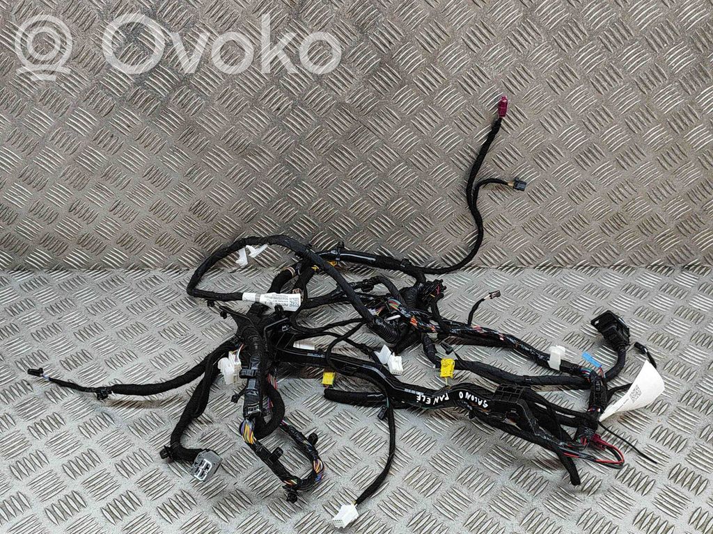 Tesla Model 3 Muu johtosarja 