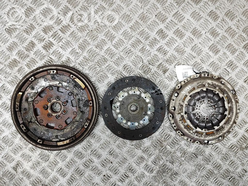 Nissan Pulsar Sankabos komplektas 