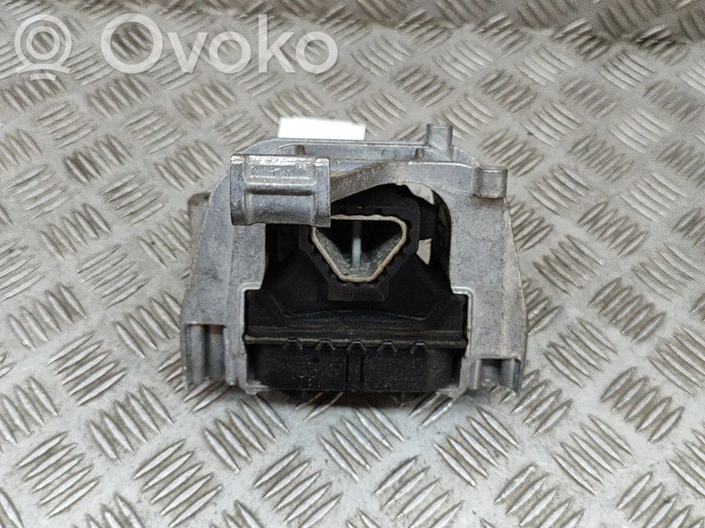 Seat Arona Engine mount bracket 