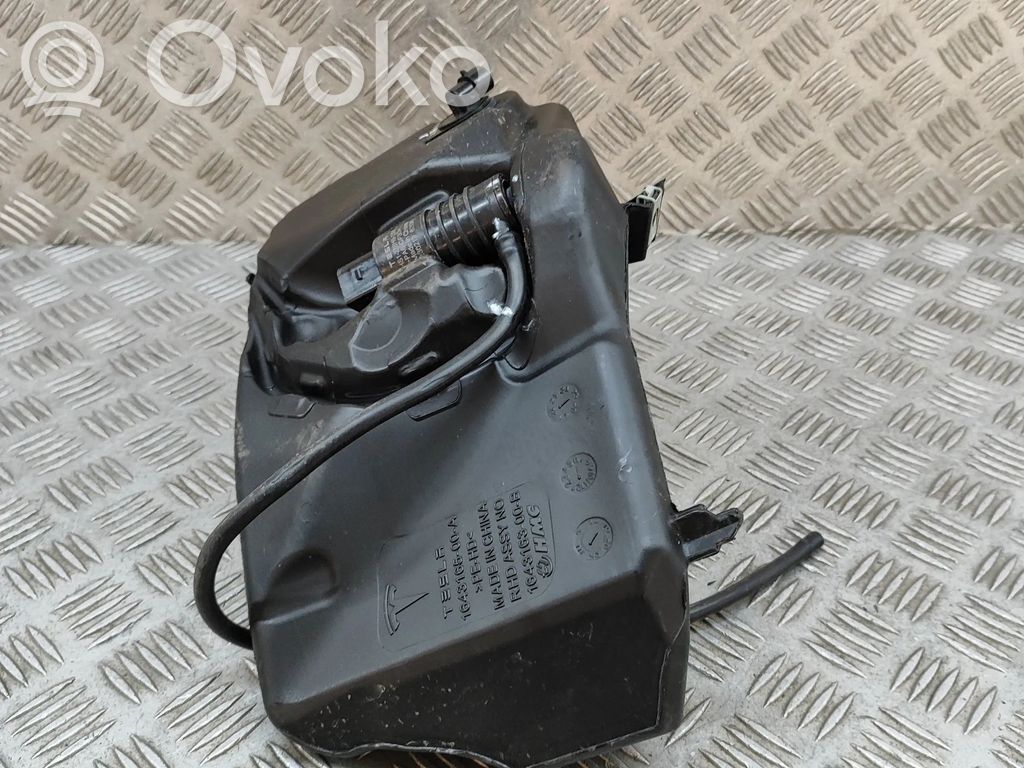 Tesla Model 3 Windshield washer fluid reservoir/tank 