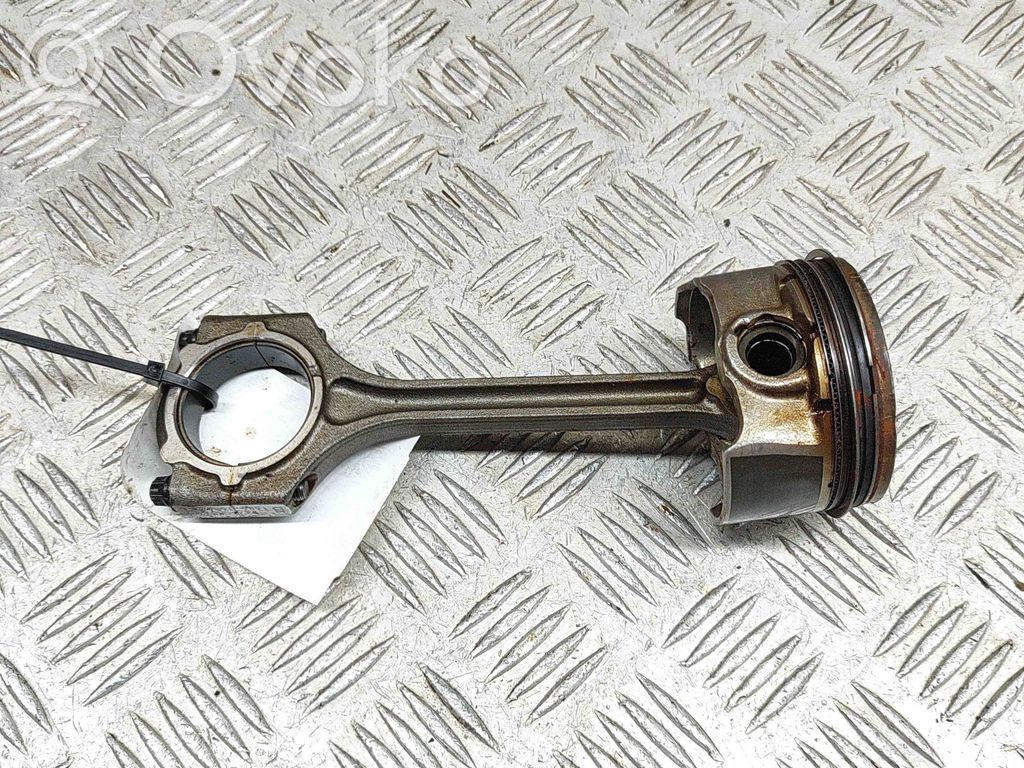 Hyundai Ioniq Piston 