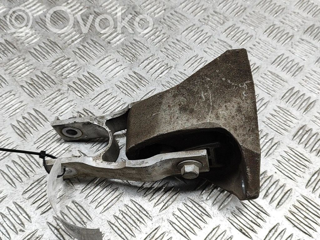 Engine mount bracket   31480564,32139982