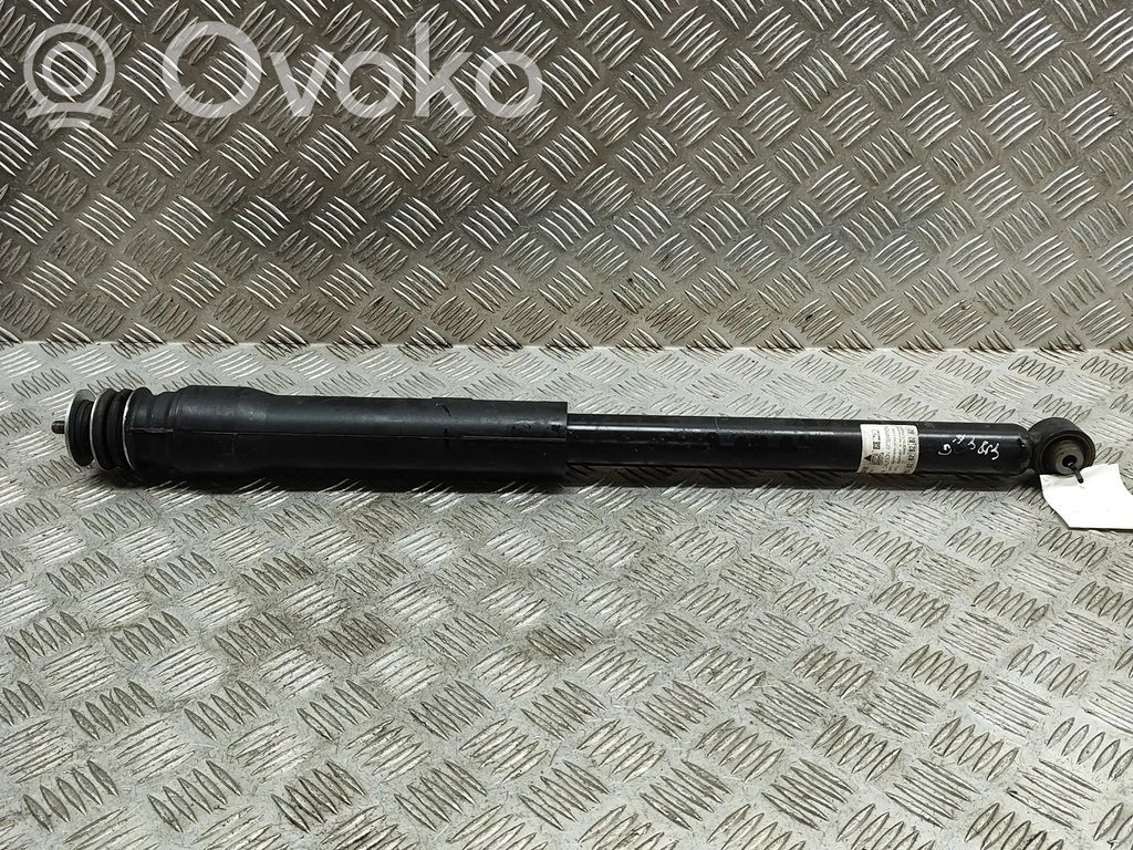 Toyota Yaris Cross Takaiskunvaimennin
