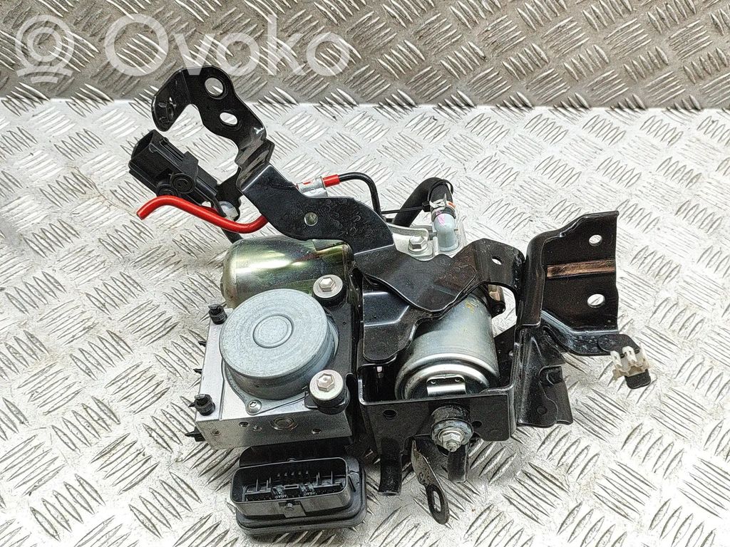 Lexus UX ABS bloks 