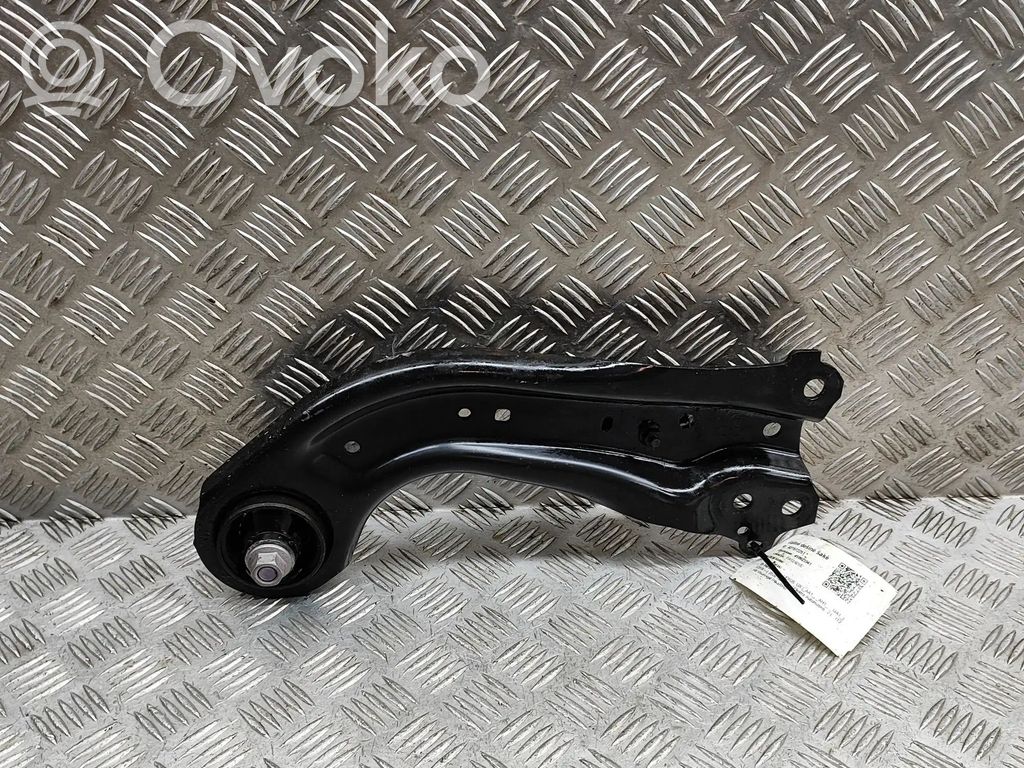 Lexus UX Querlenker Achsschenkel hinten 
