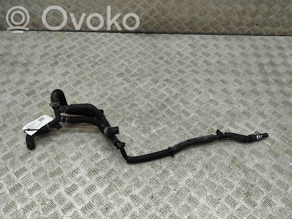 Audi e-tron Engine coolant pipe/hose 